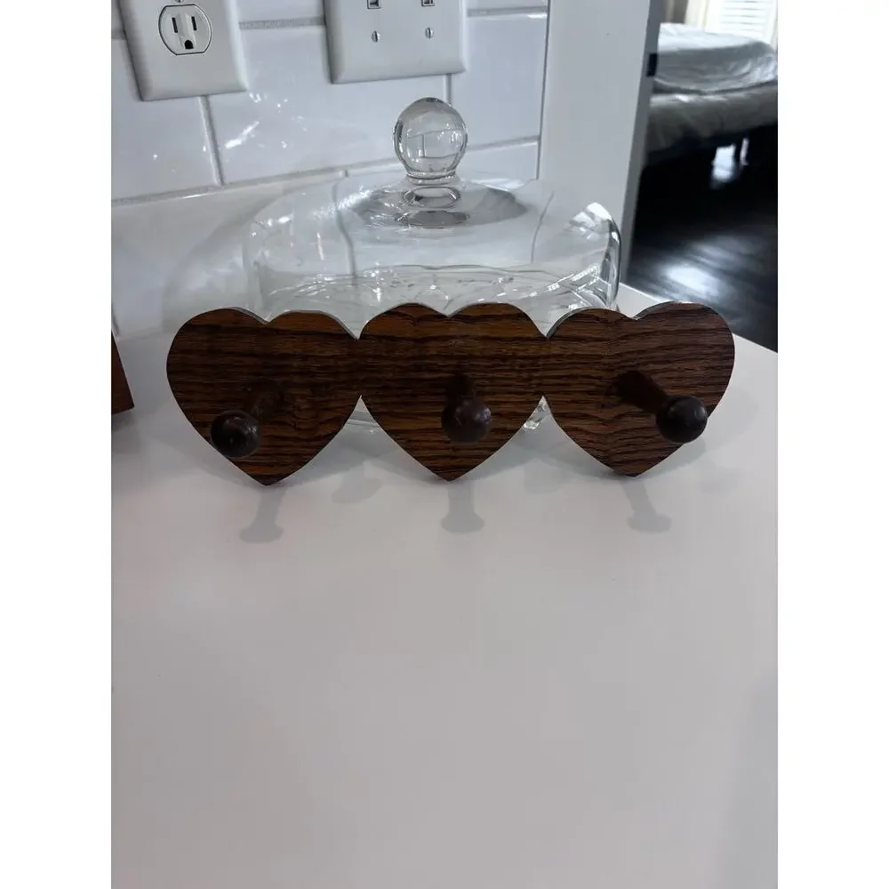 Vintage 3 Tier Wooden Heart Shape Shelf Pegs Cottagecore Grandma 12